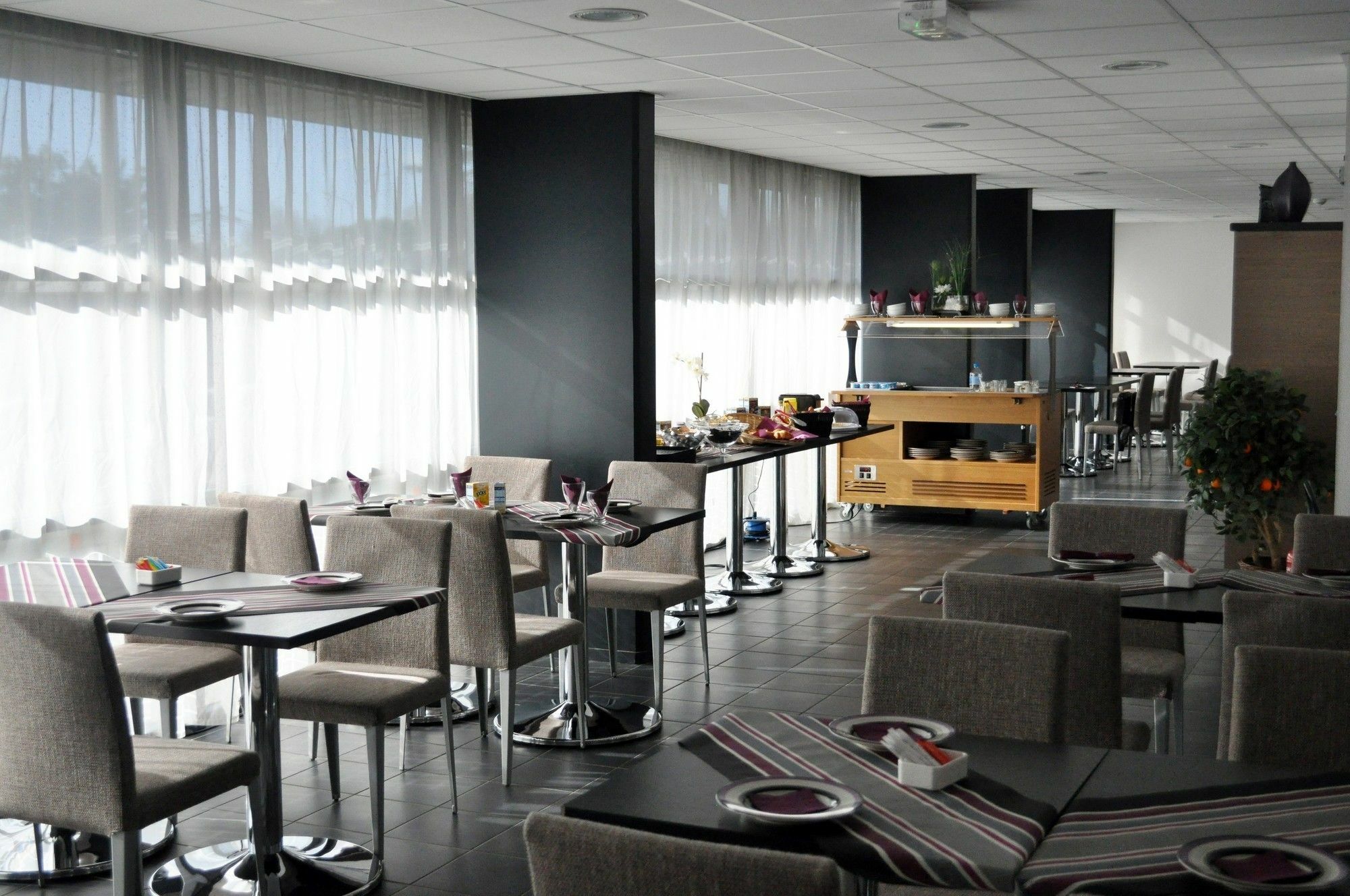 Alezan Hotel & Residence Toulouse Exterior foto